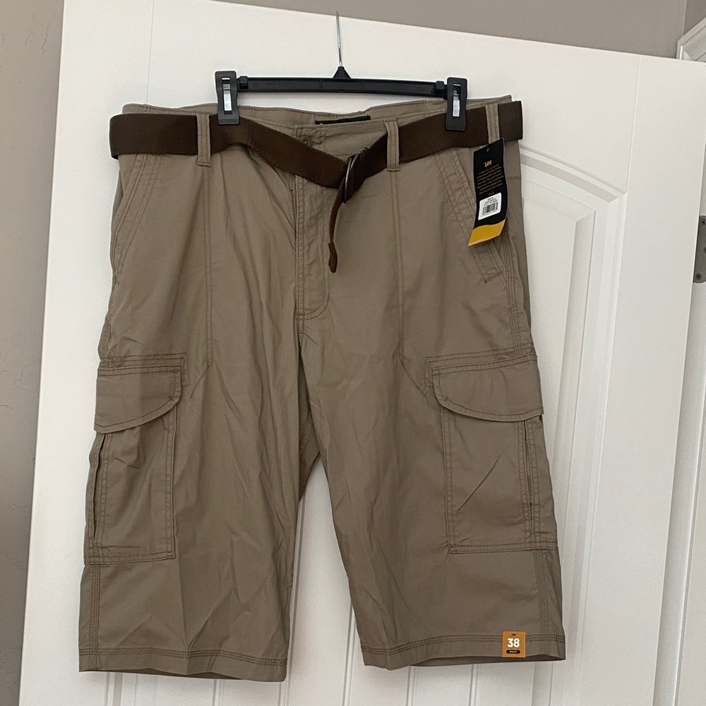 Lee Men's Brown Cargo Shorts with Belt